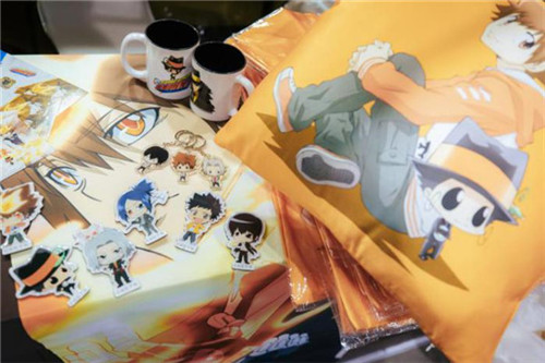 《家庭教师》1月3日全平台上线!广州萤火虫打卡成功√
