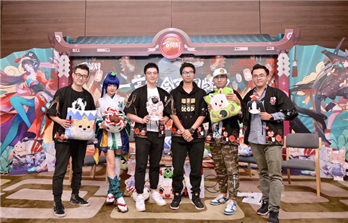 策划Battle送福利!《阴阳师:百闻牌》三方联动福利即将上线!